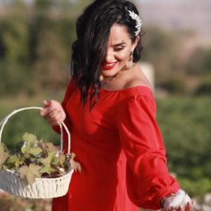 Meet your Posher, Alif